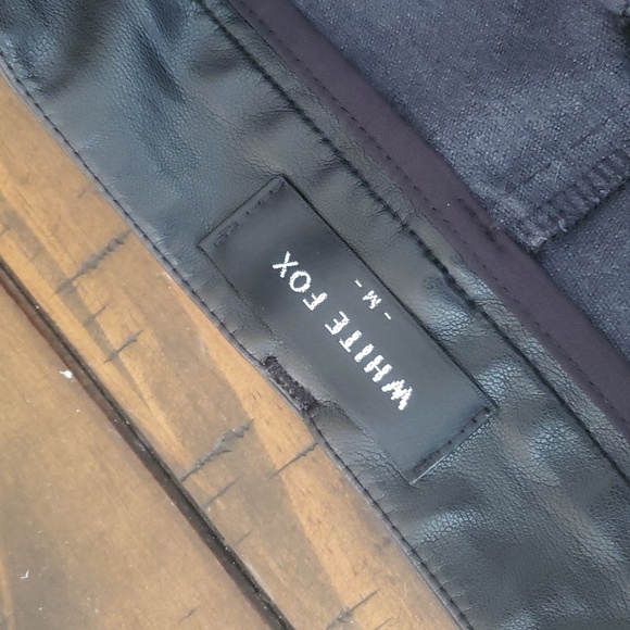 White fox faux leather pants - Picture 5 of 7